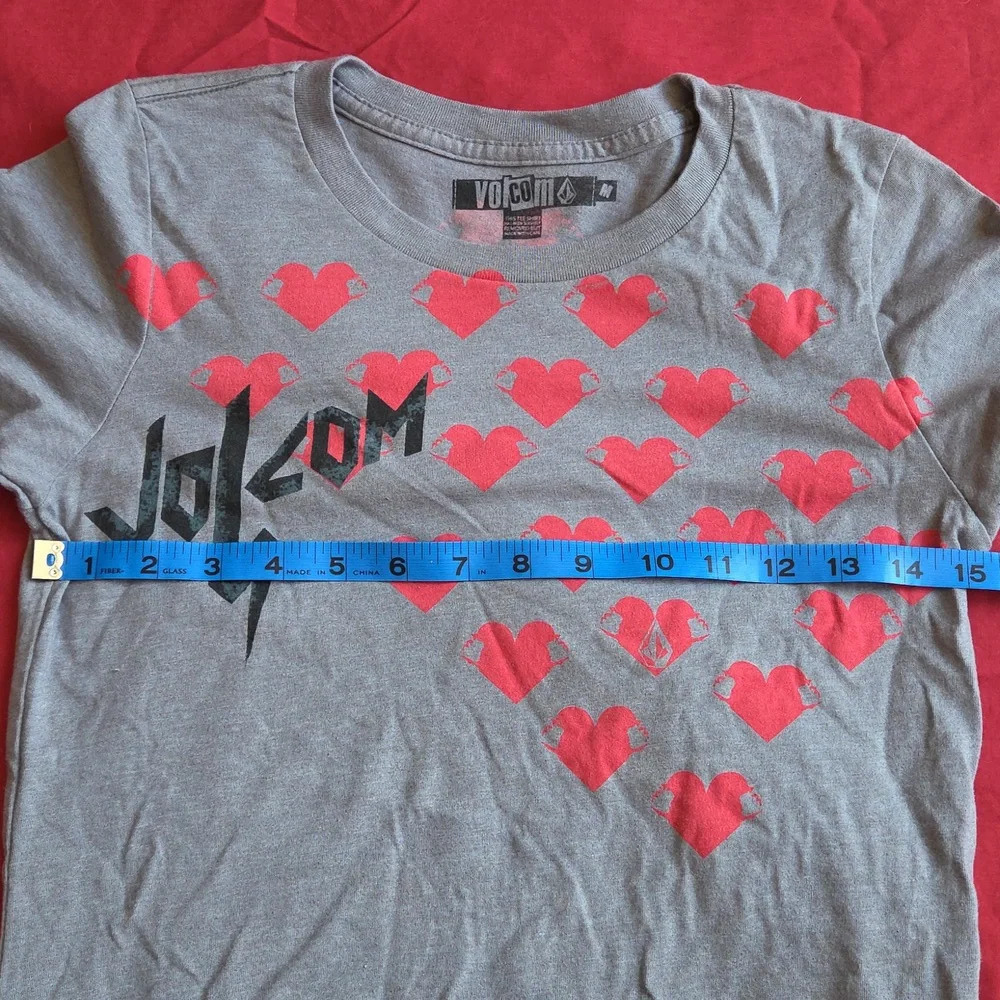 Volcom Y2K Extra Long Baby Tee  15in p2p - Picture 2 of 6